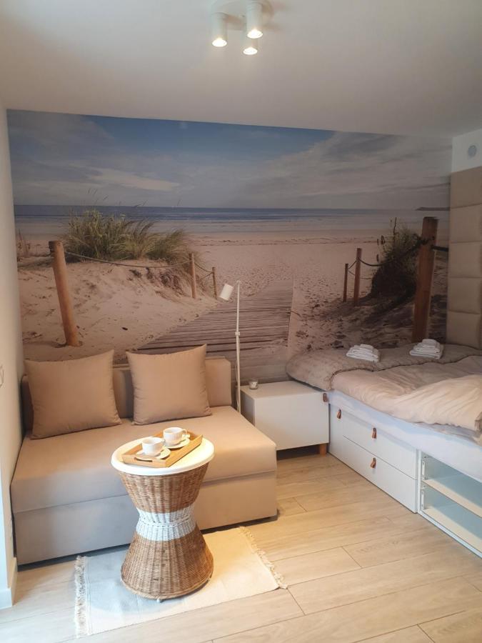 Apartament Beige Z Ogrodkiem Dziwnówek Exterior foto